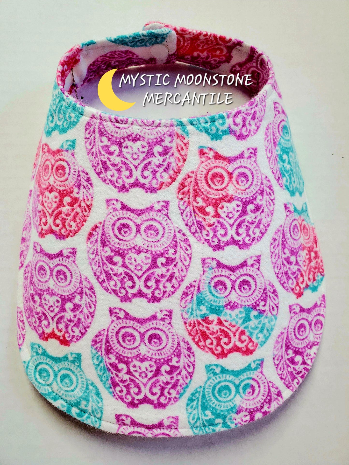 "OWLS" 100% COTTON FLANNEL DOUBLE SIDED BABY BIB WITH SAFTY SNAP.