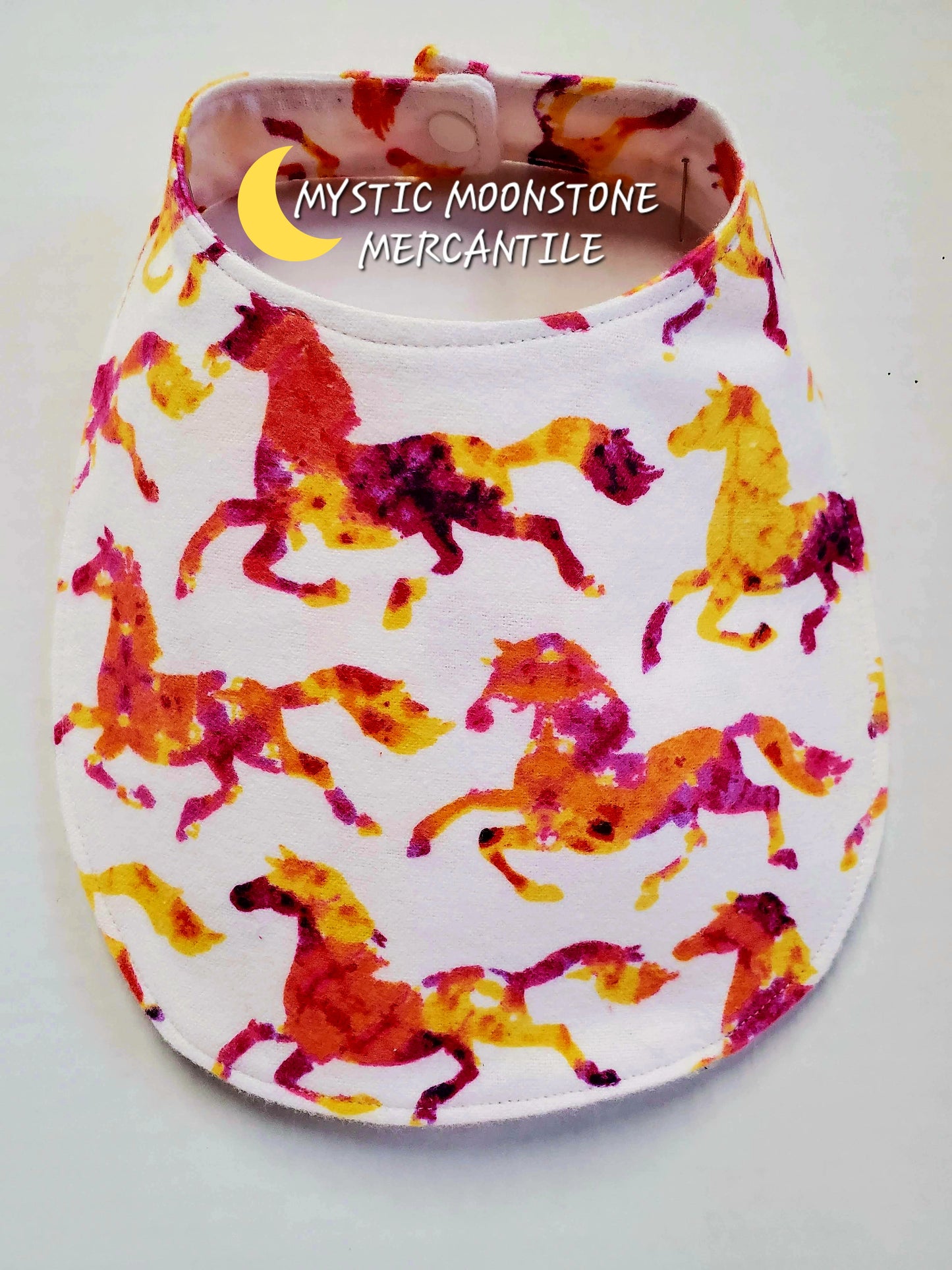 "RUNNING HORSES" 100% COTTON FLANNEL DOUBLE SIDED BABY BIB WITH SAFTY SNAP.