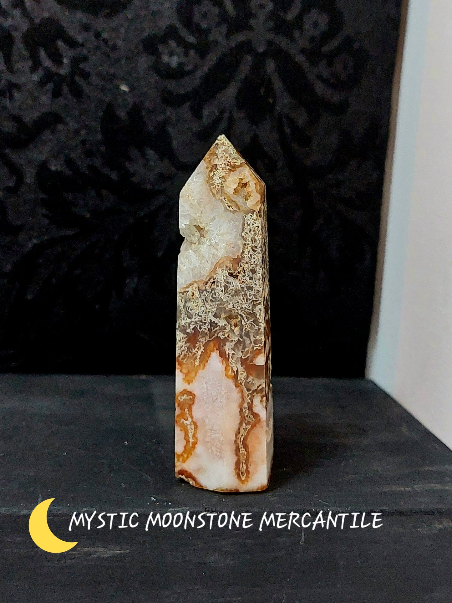 NATURAL GREEN  MOSS AGATE TOWER