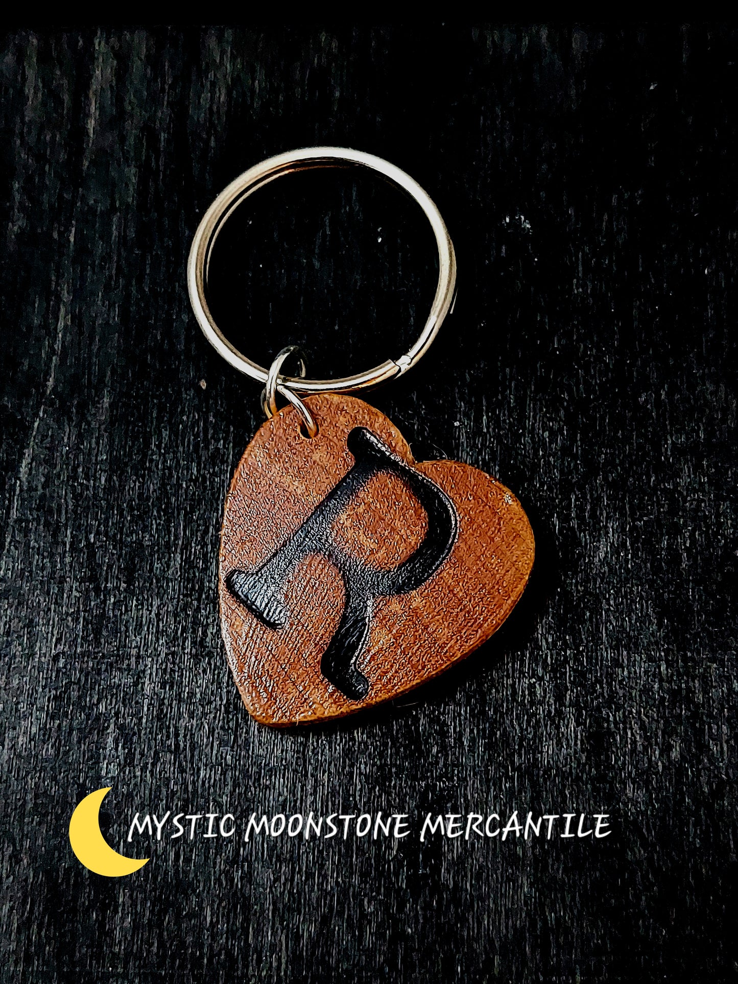 "R"  PERSONALIZED WOOD KEYCHAIN