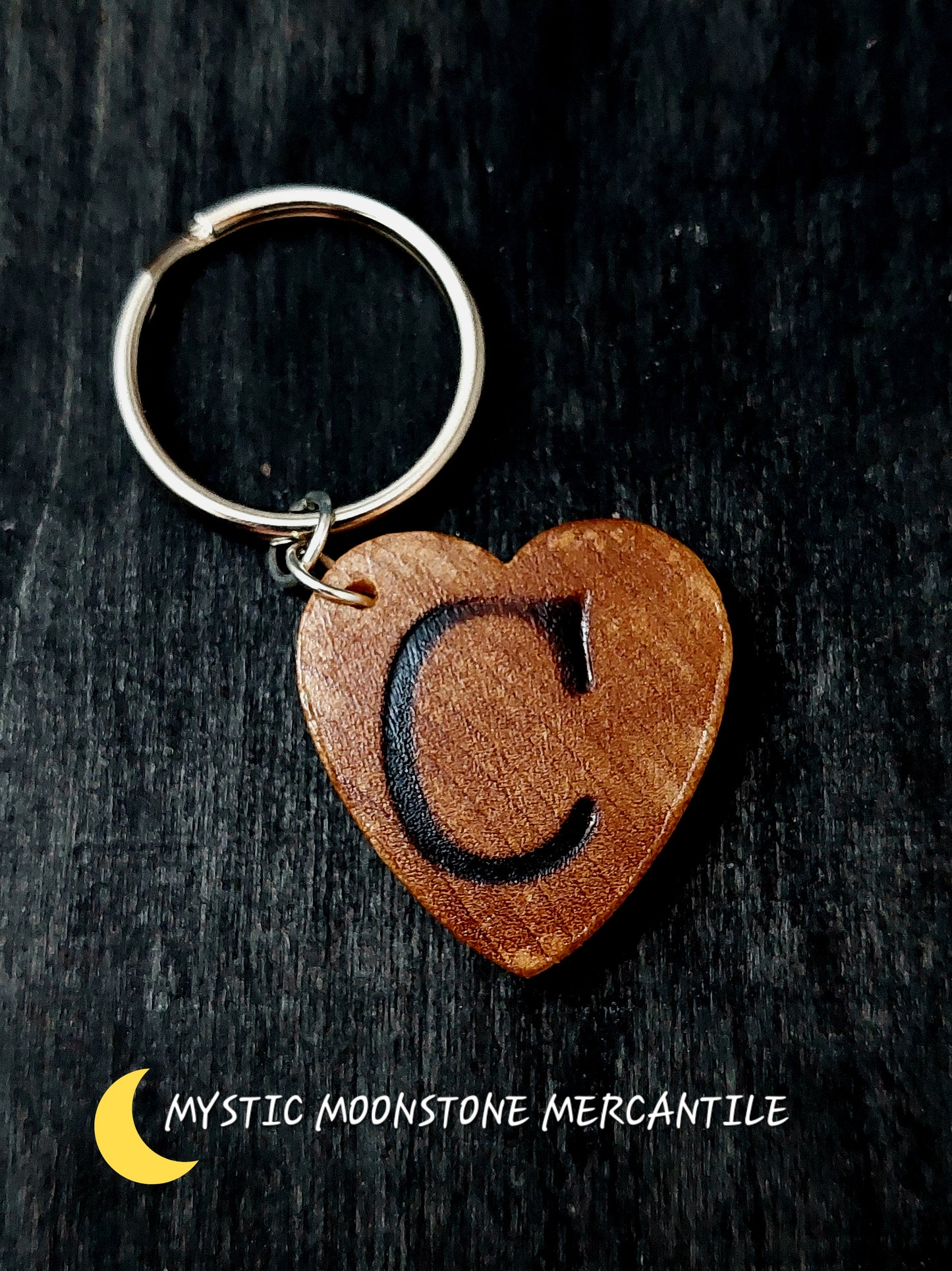 "C" PERSONALIZED WOOD KEYCHAIN