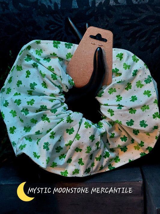 SHAMROCK SCRUNCHIE