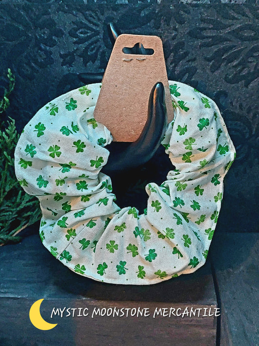 SHAMROCK SCRUNCHIE